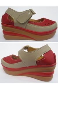 Sepatu Wedges Laser Merah [SWK11]